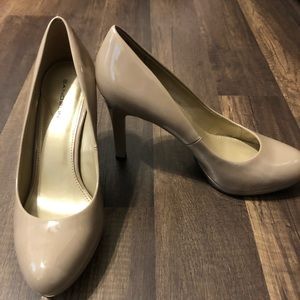 Nude Round Toe Pumps